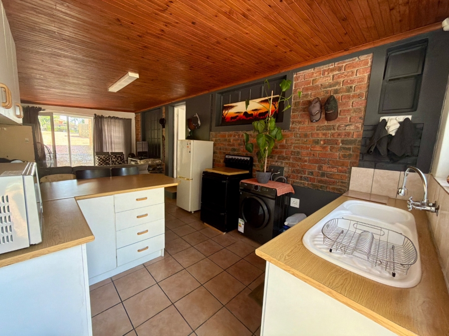 7 Bedroom Property for Sale in Heather Park Western Cape